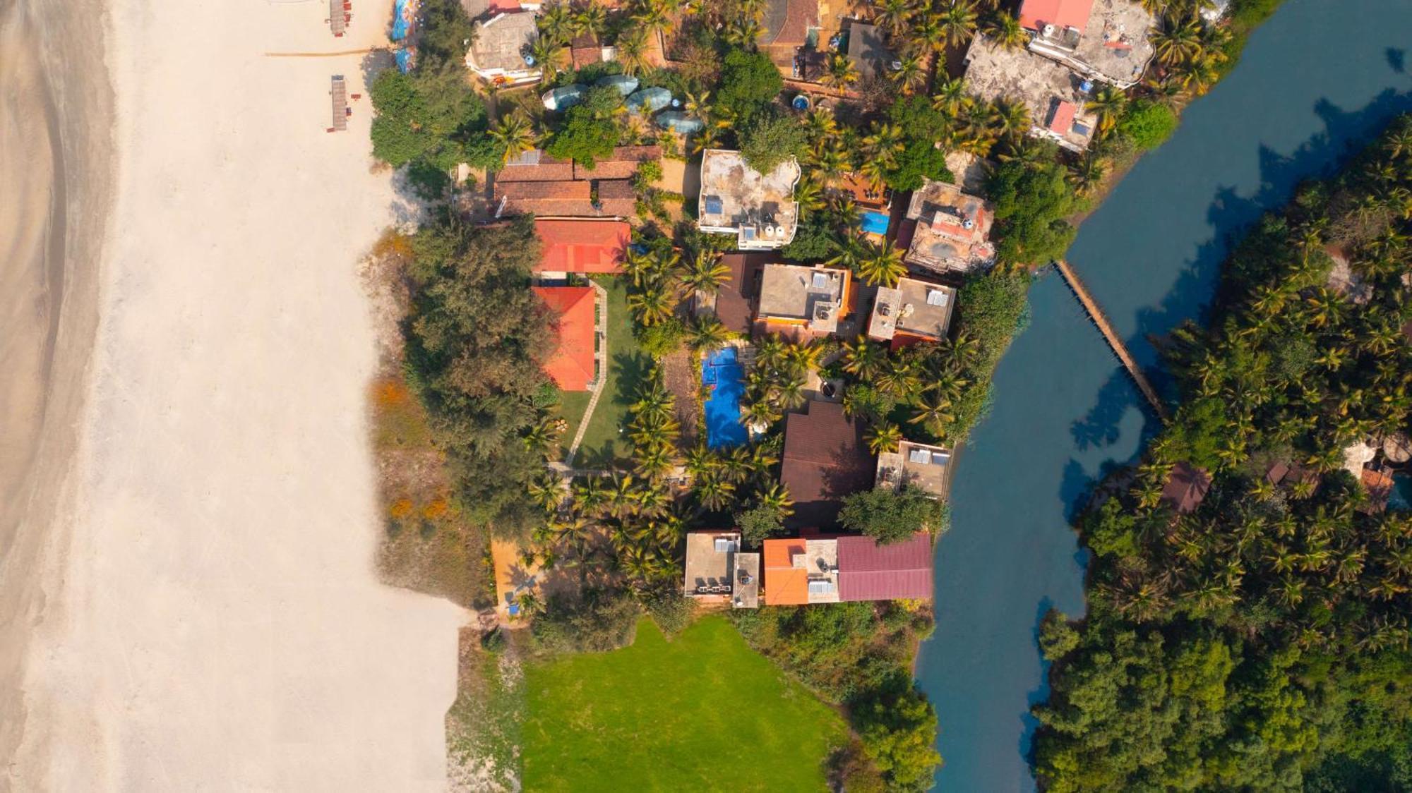 Mandrem Beach Resort, A Member Of Radisson Individuals Retreat Esterno foto