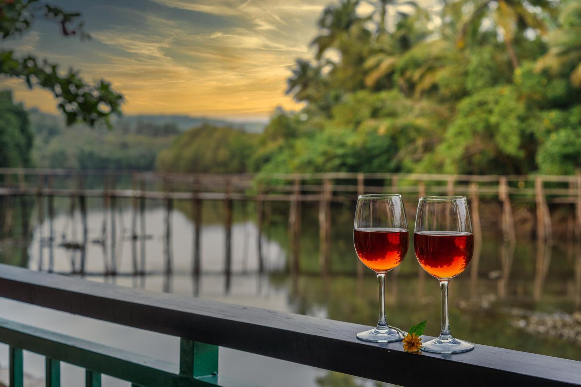 Mandrem Beach Resort, A Member Of Radisson Individuals Retreat Esterno foto