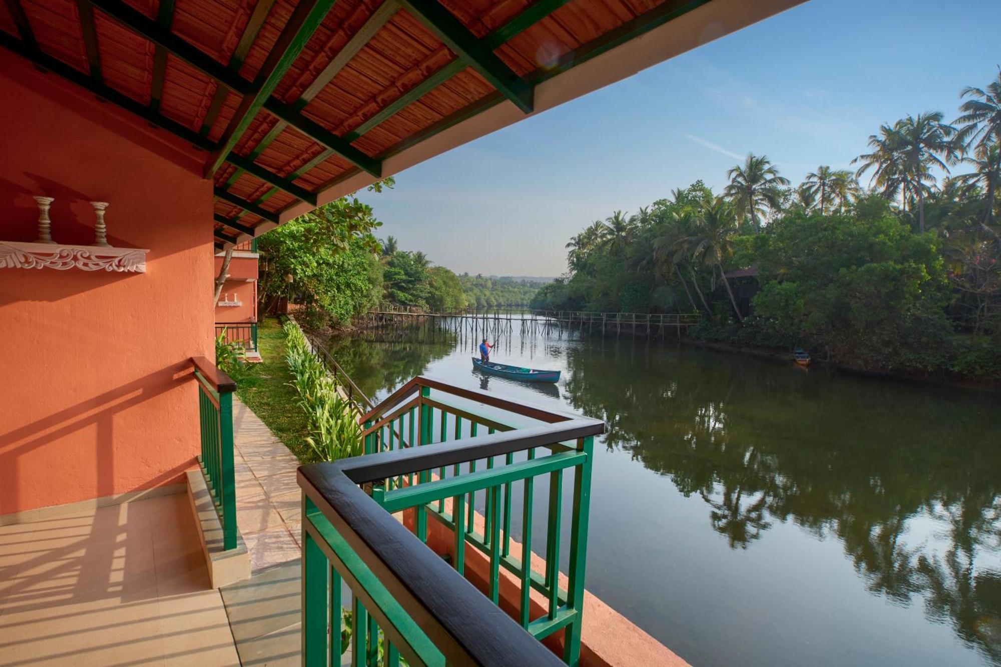 Mandrem Beach Resort, A Member Of Radisson Individuals Retreat Esterno foto